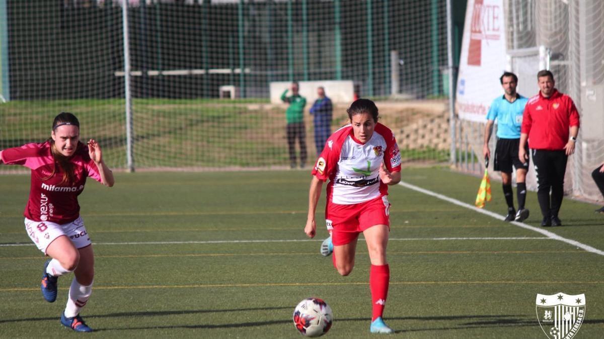 El Santa Teresa renueva a la lateral María Neira