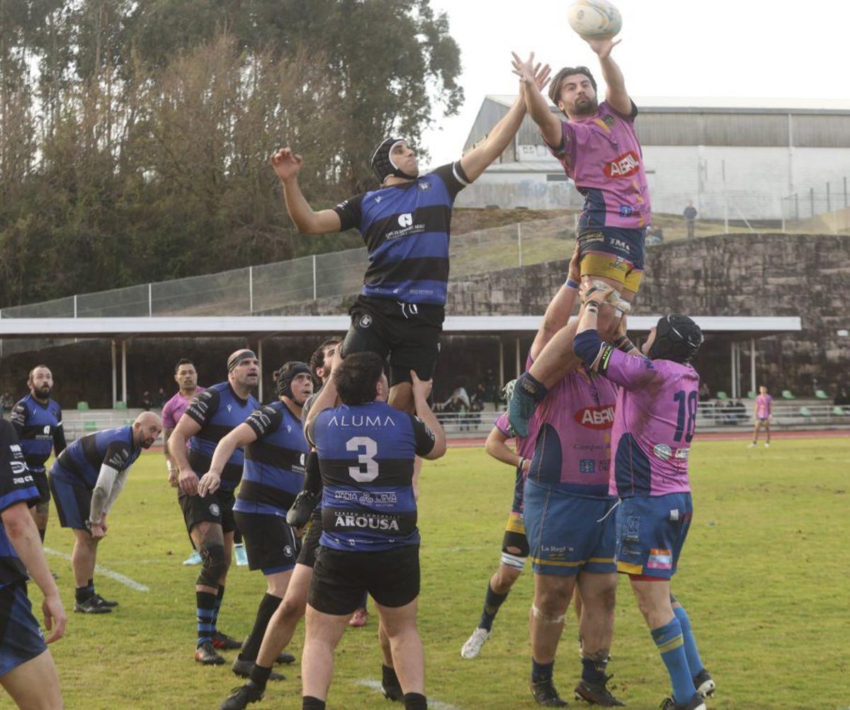 Los vilagarcianos están en un momento dulce de juego. | N. Parga