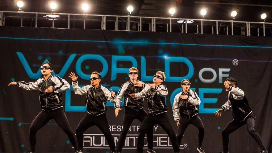 Un millar de bailarines urbanos toman Zaragoza en el tour &quot;World of Dance&quot;