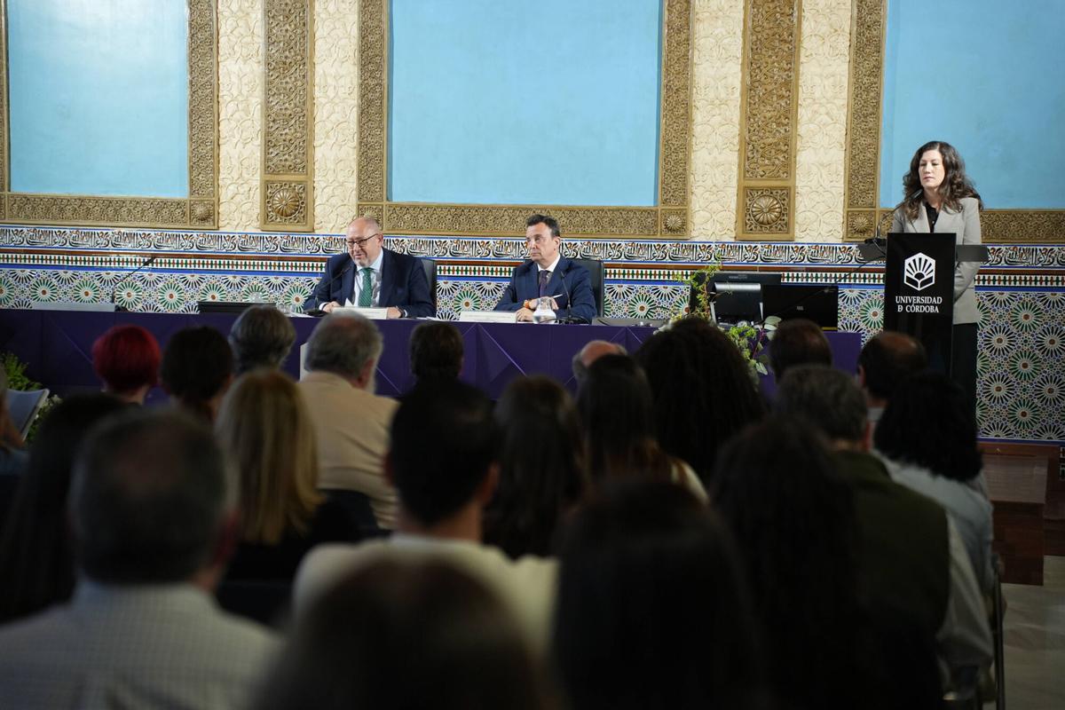 La UCO y Caja Rural del Sur premian a los mejores expedientes de grado ...