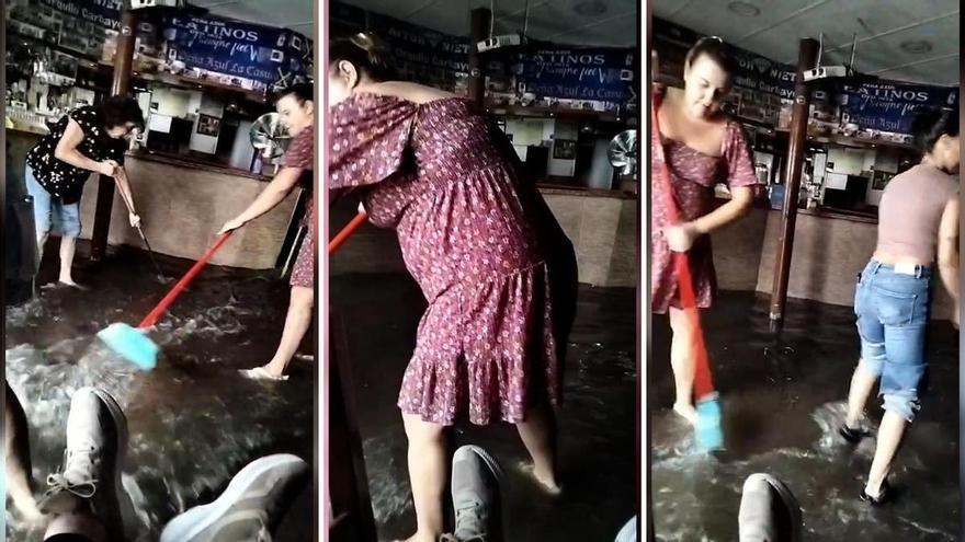 Las inundaciones en Oviedo también afectaron al bar Guillén de Guillén Lafuerza
