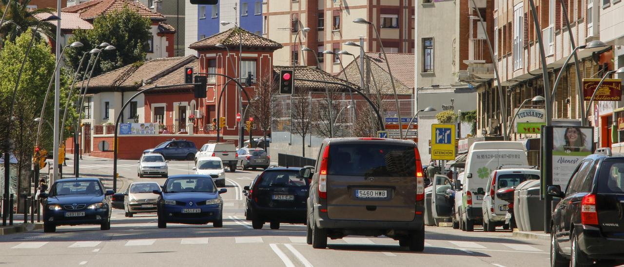 Tráfico en la avenida de Castilla.