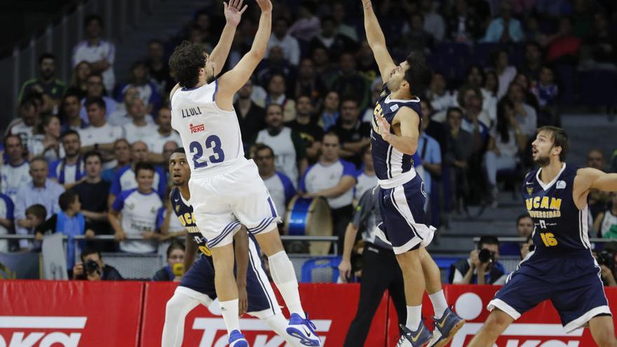 El UCAM Murcia muere de pie