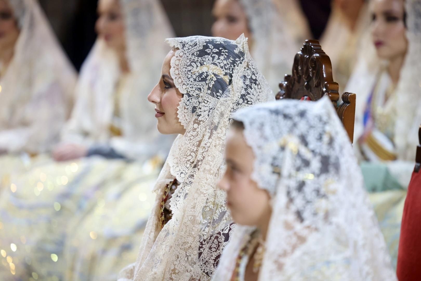 El Besamanos de falleras mayores y cortes 2024, en imágenes