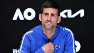 En Serbia afirman que Djokovic jugó enfermo la semifinal contra Sinner