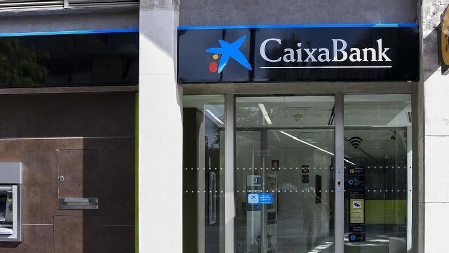 Una oficina de CaixaBank
