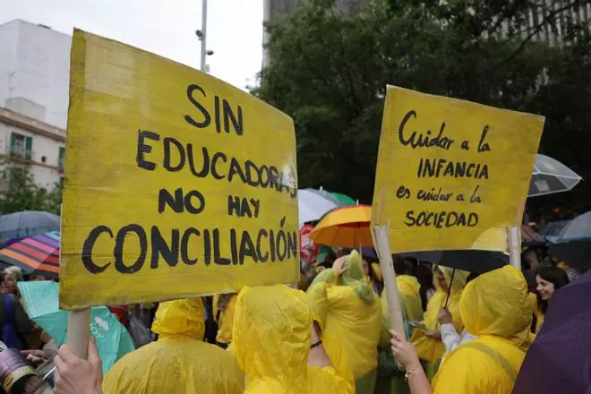 Concentración de las educadoras de las escoletes 0-3 en Palma