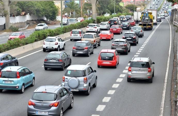 COLAS ACCIDENTE CAMIÓN OJOS DE GARZA