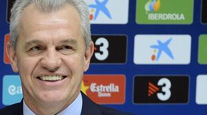 El tècnic de l’Espanyol fa broma amb el nombre de pivots que jugaran al centre del camp davant l’Atlètic.