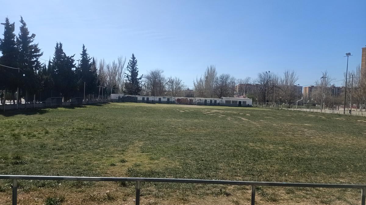 El campo del Vadorrey se ha convertido en un elemento más del parque, aunque está vallado