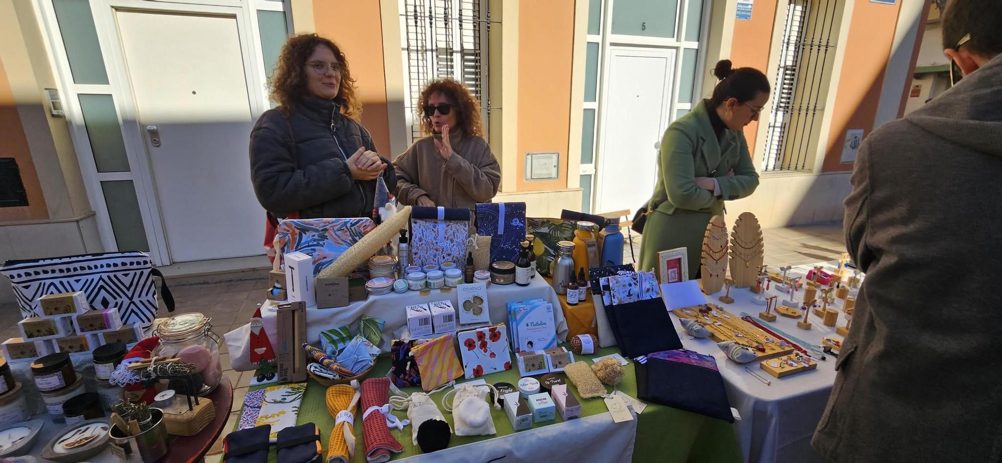 Benimaclet inaugura la Navidad con un Mercado de Artesanía