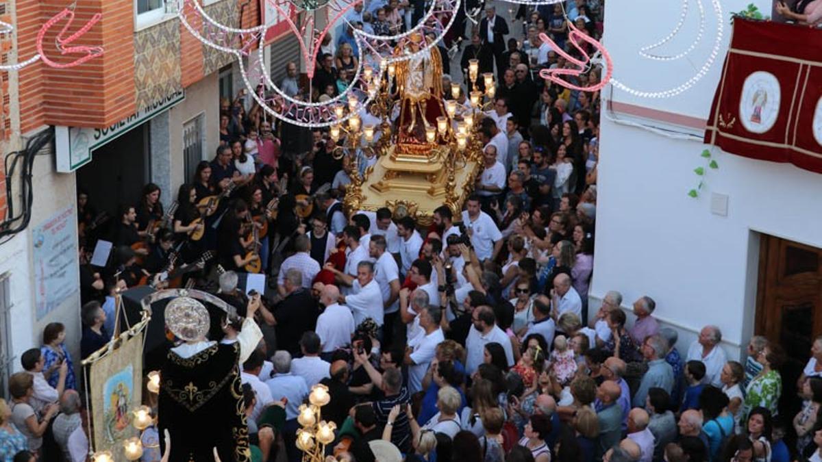 La Baixà de Sant Miquel es uno de los acto más emotivos.