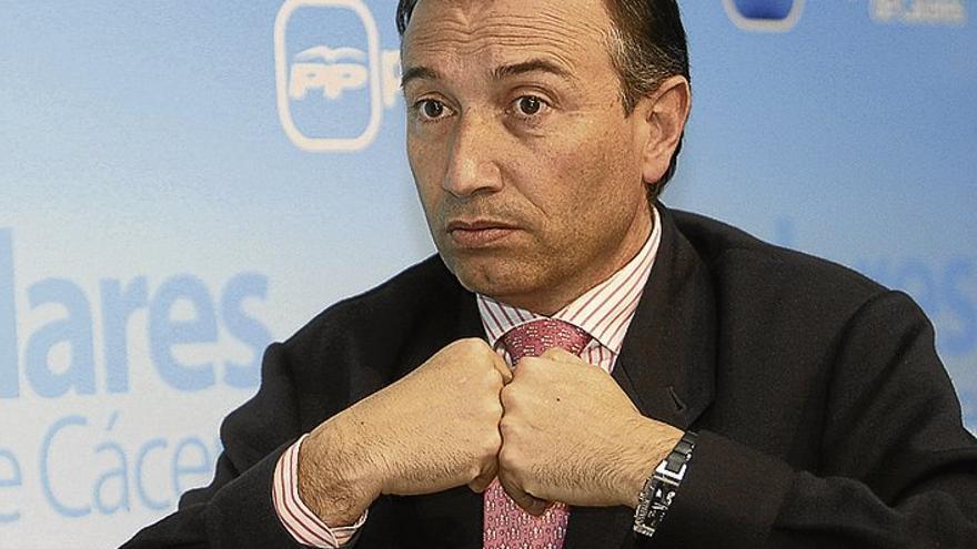 El PP de Cáceres defiende que la elección de Laureano León fue &quot;democrática y libre&quot;