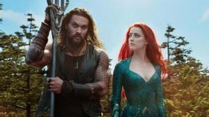 Aquaman (Jason Momoa) y Mera (Amber Heard)