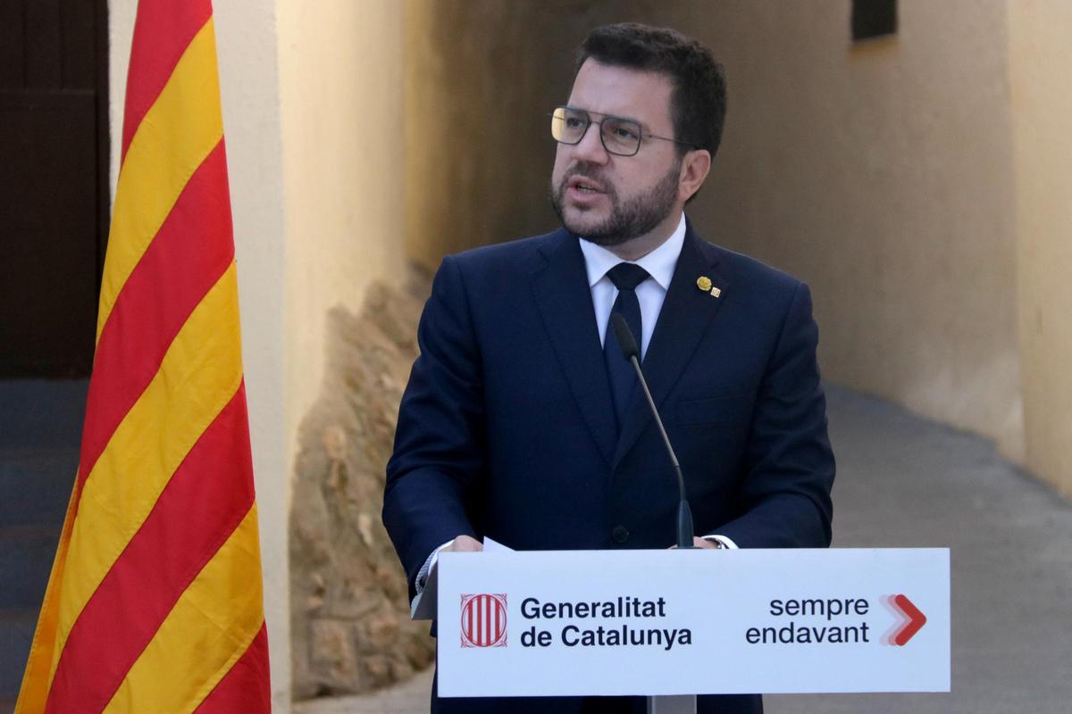Aragonès veu «lluny» la investidura per la falta d’avanços en el traspàs de Rodalies Aragonès veu «lluny» la investidura per la falta d’avanços en el traspàs de Rodalies