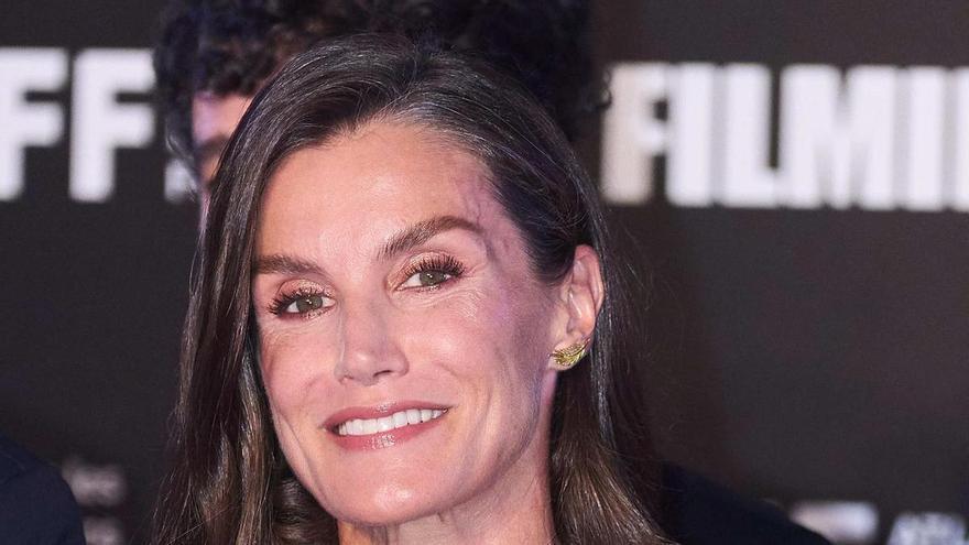 La reina Letizia luce joyas de Isabel Guarch en la clausura del Atlàntida
