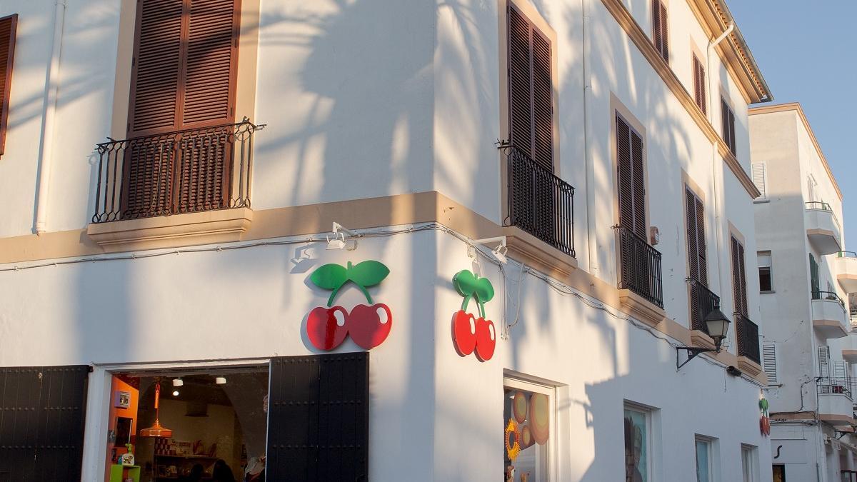 La nueva tienda Pacha está situada en el puerto de Ibiza