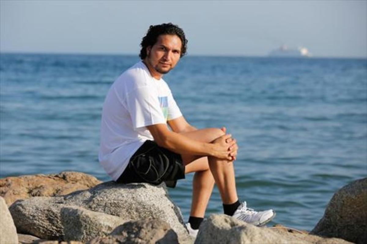 «Vaig pagar 1.200 euros a una màfia i vaig arribar en pastera»_MEDIA_1