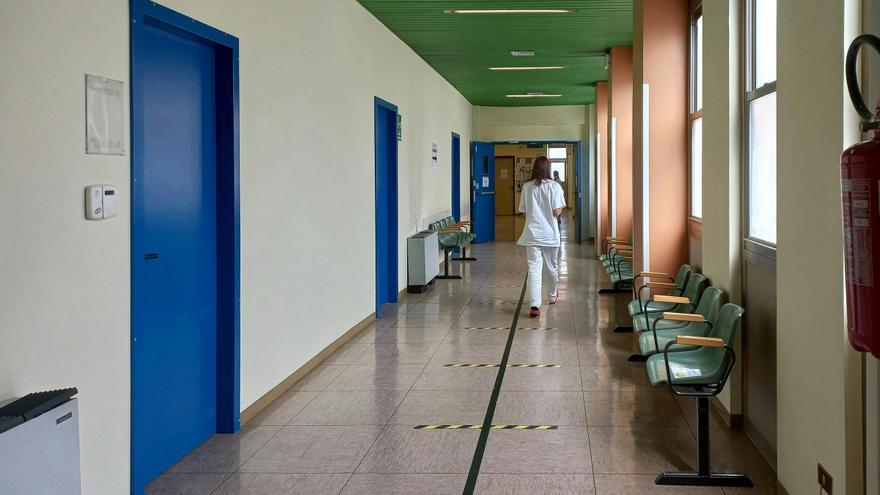 El nuevo plan sobre Atención Primaria contempla la contratación de podólogos, logopedas, ópticos o nutricionistas
