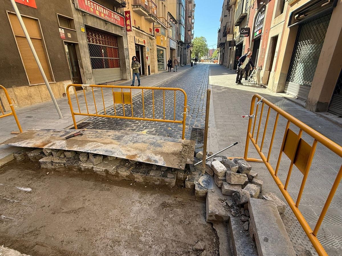El tram afectat per les obres de reparació del carrer Lasauca.
