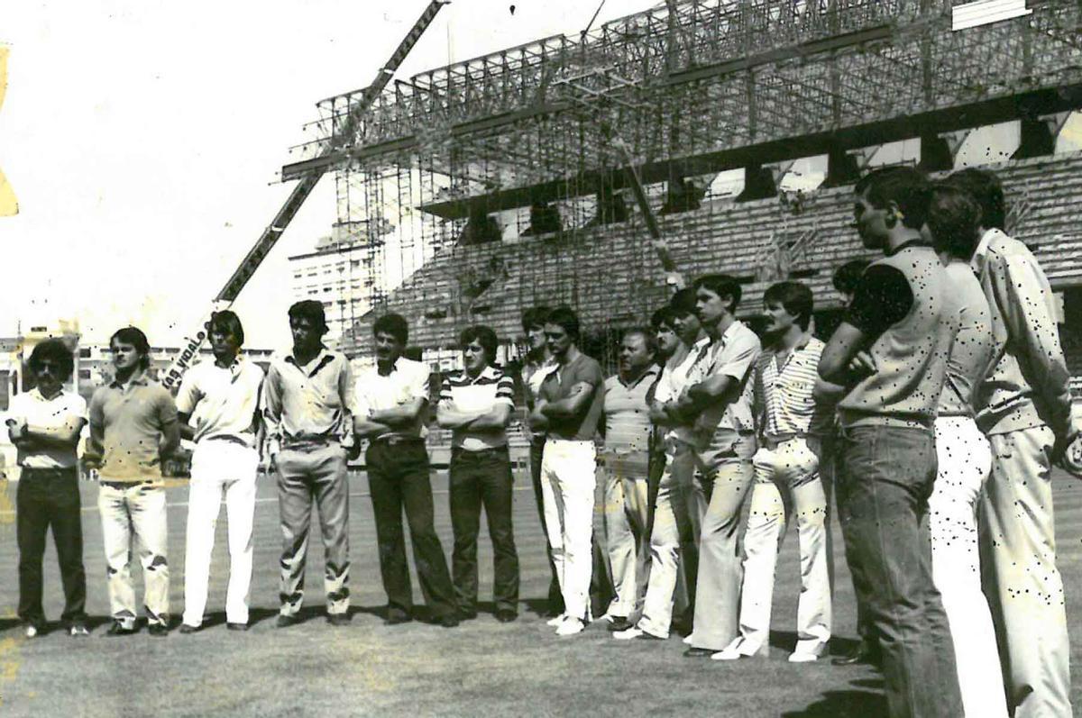 La plantilla, con Riazor en obras.