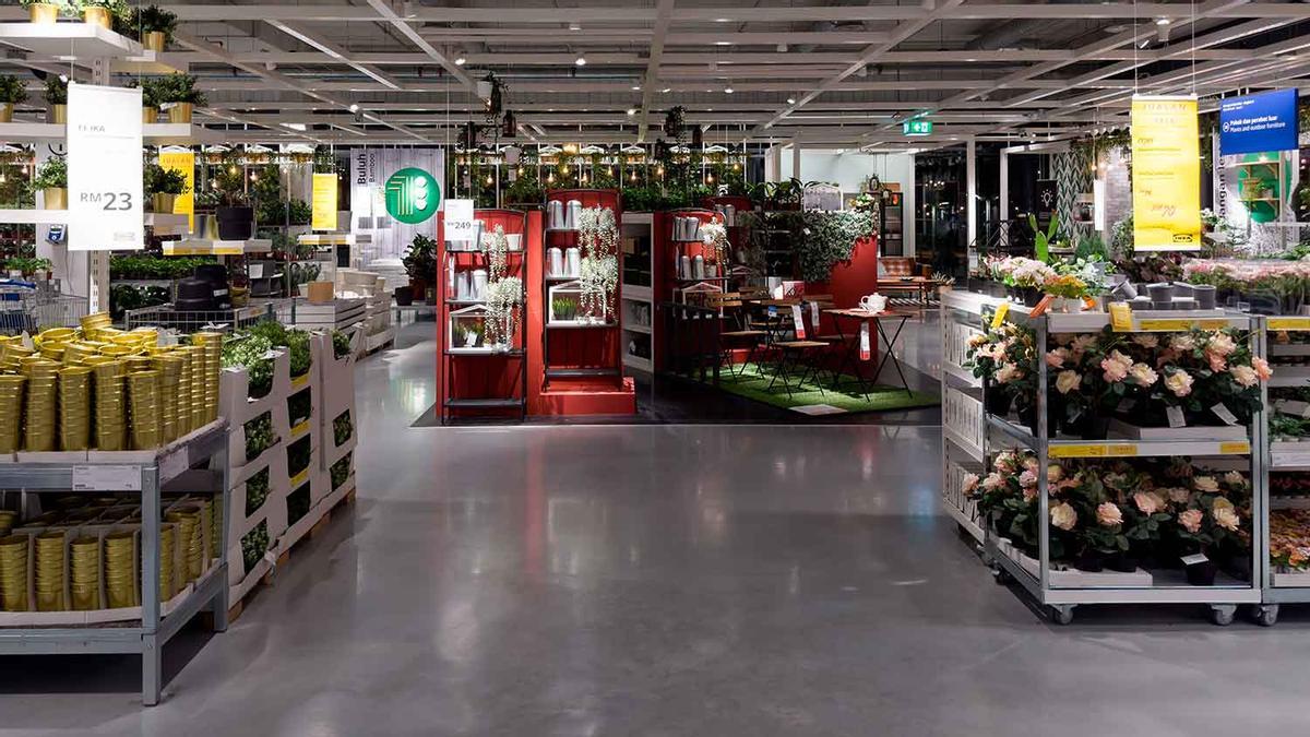 Ikea arrasa con el árbol de Navidad low cost y  tamaño mini que decora la entrada de cualquier hogar, pero tienes que correr a por él