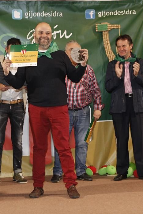 Gala de entrega de premios de "Gijón de sidra" en el Llagar de Castiello