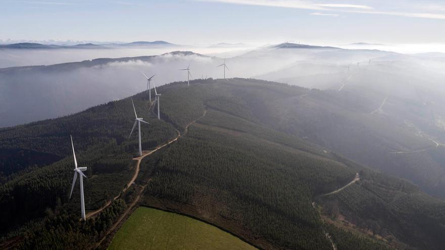 Uno de los parques eólicos instalados en Galicia // FARO