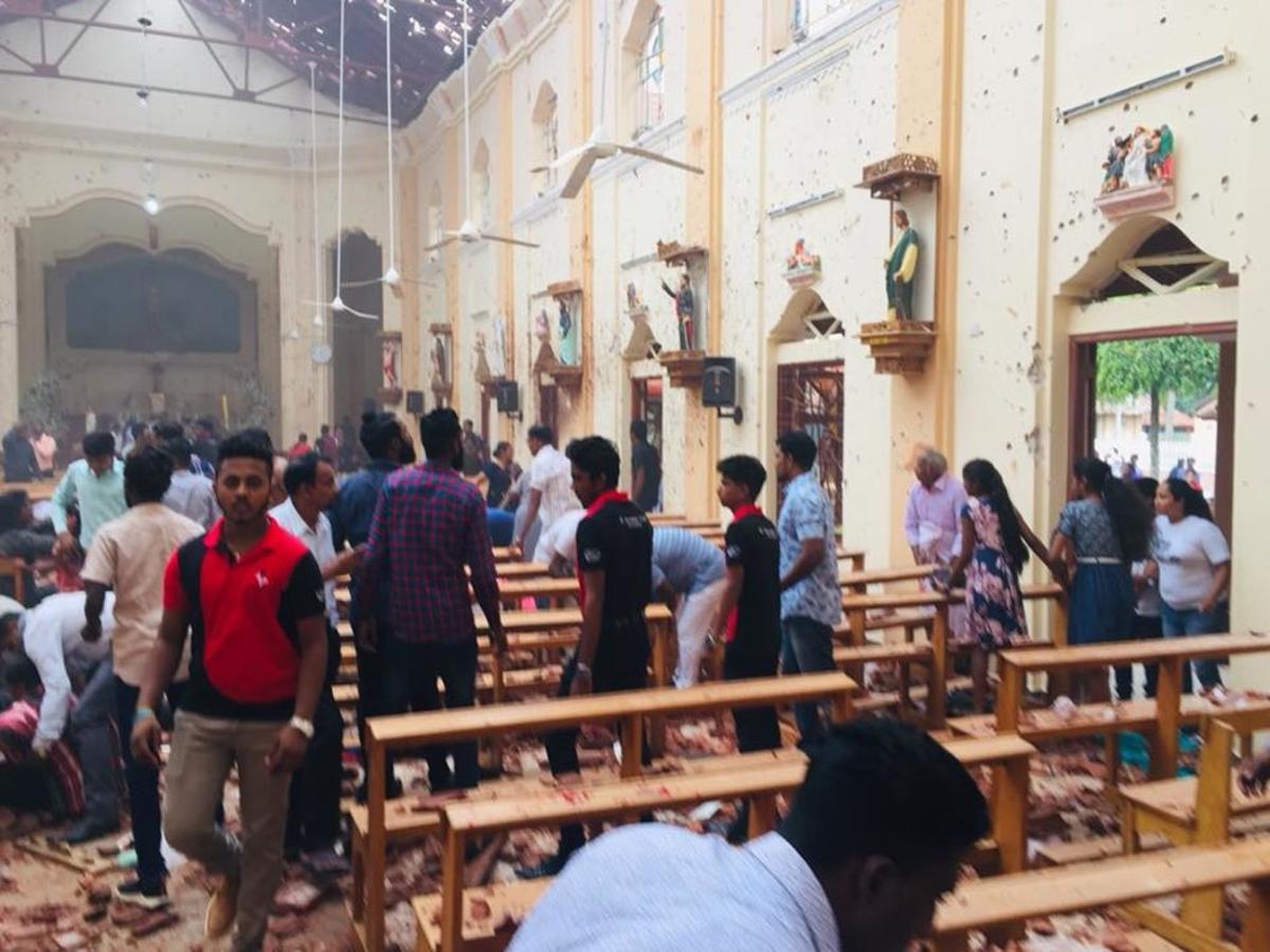 La iglesia de St.Sebastian tras el ataque bomba en Sri Lanka.