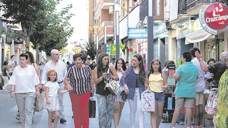 Castellón envejece cada vez más y la mitad de sus habitantes ya está entre 30 y 64 años