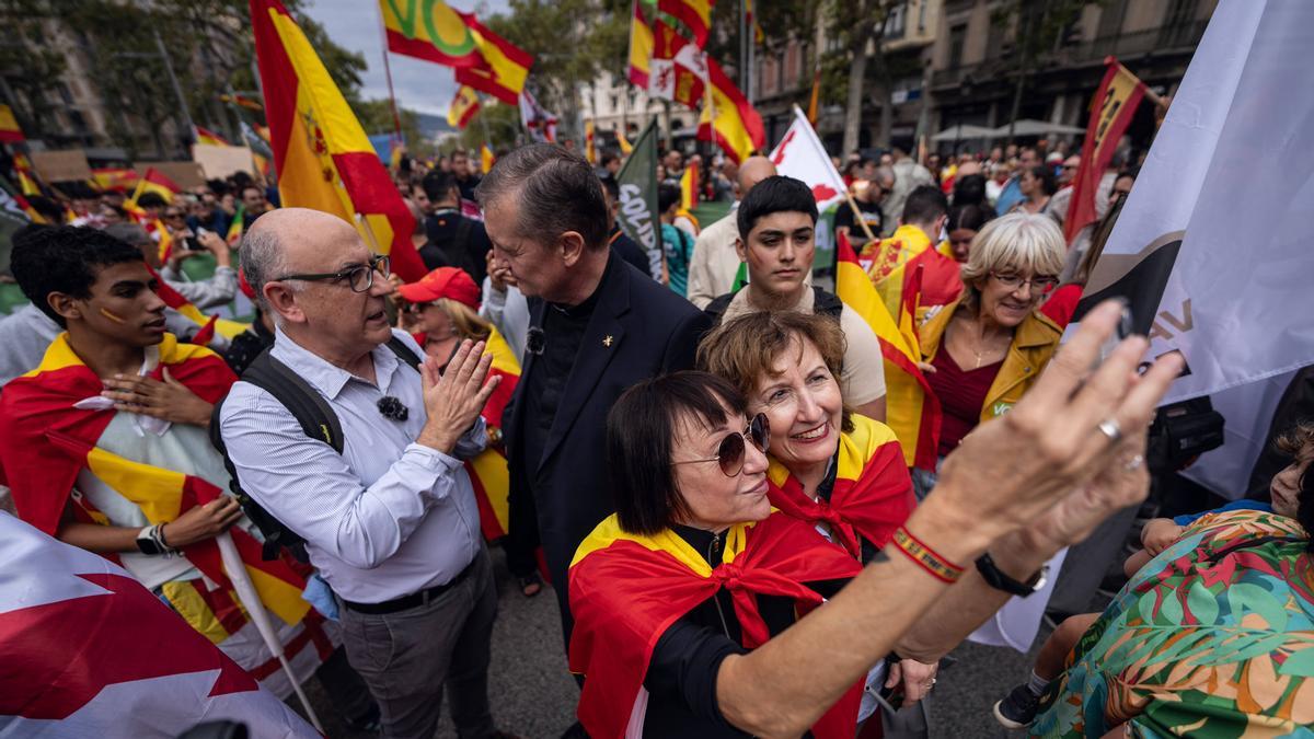 Manifestación por el 12-O, Día de la Hispanidad, en Barcelona