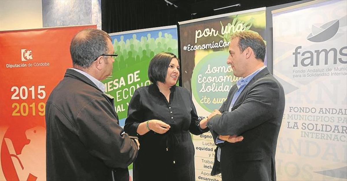 Expertos debaten sobre el modelo cooperativo en los servicios públicos