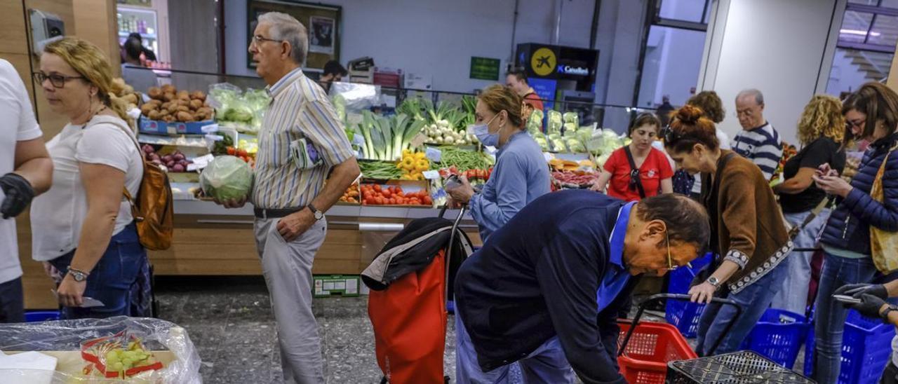 Interior de un mercado de Las Palmas de Gran Canraria.