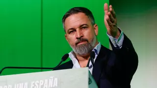 Abascal niega que quiera deportar a ocho millones de inmigrantes: "No sabemos cuántos son"