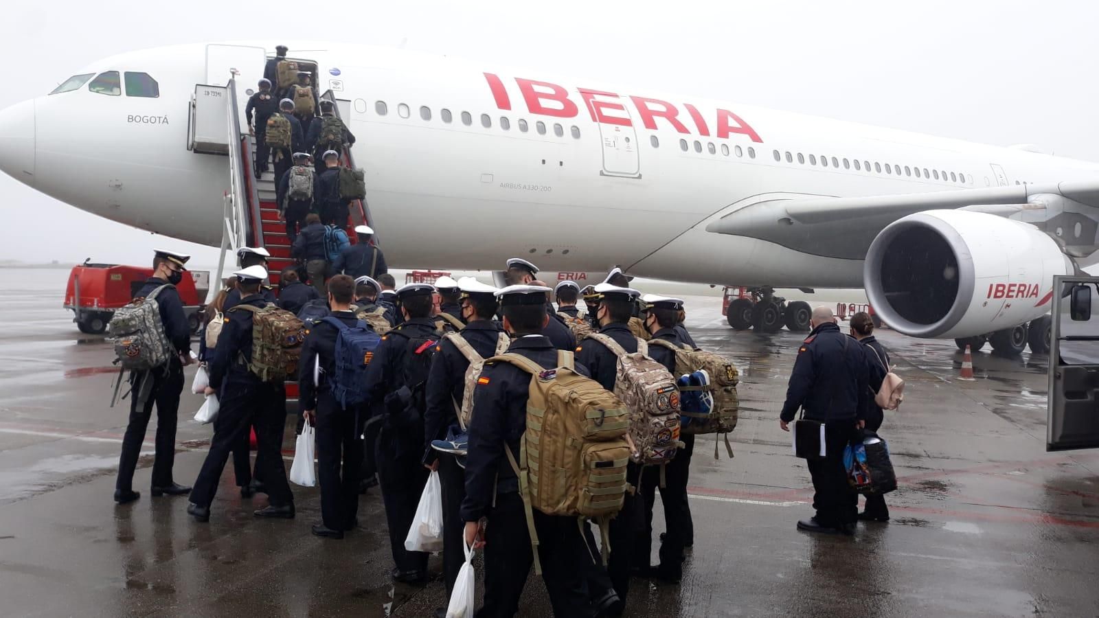 Airbus 330 que transportó a Ecuador a los guardamarines de la Escuela Naval de Marín. // Iberia