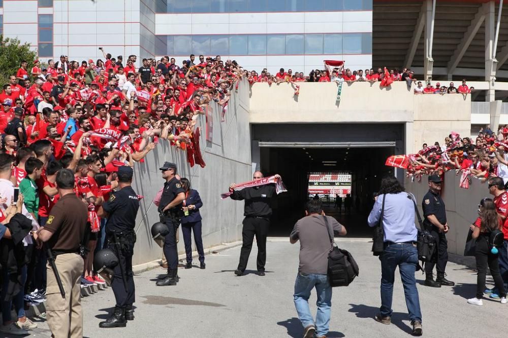 Ambiente en Nueva Condomina antes del partido