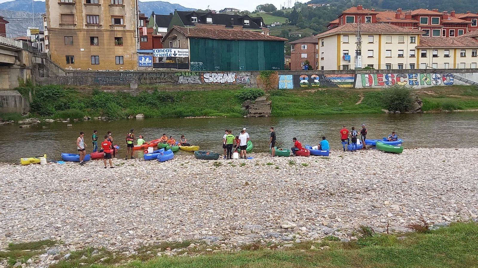 Jornada de limpieza en el Sella