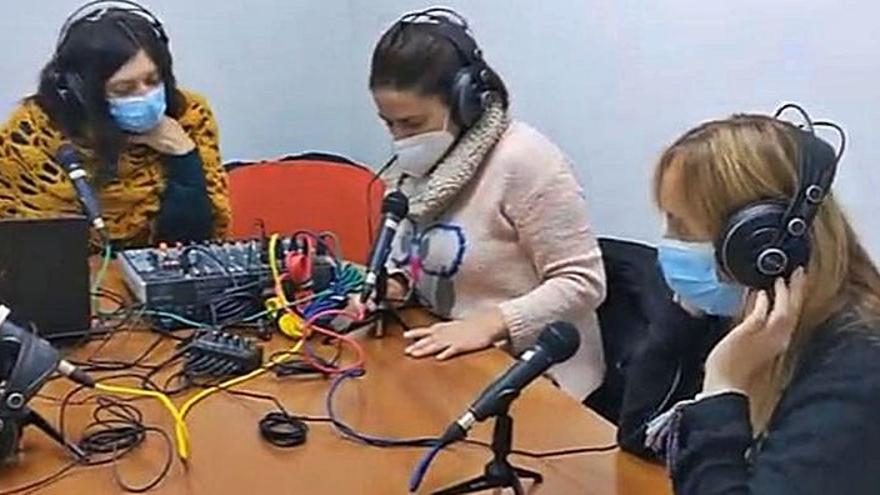 El IES Los Sauces dispone de un estudio propio de radio