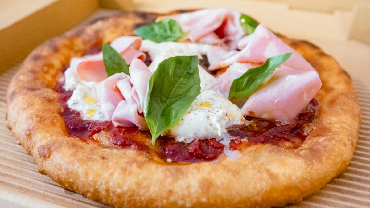 Pizza Nostra, tradición italiana con el sello de Álex Viñal