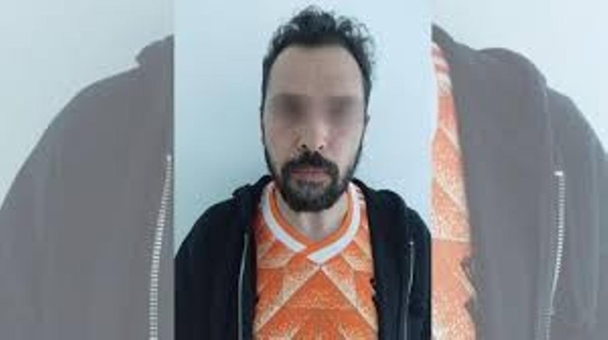 Reseña del acusado de violación realizada por la policía mexicana.