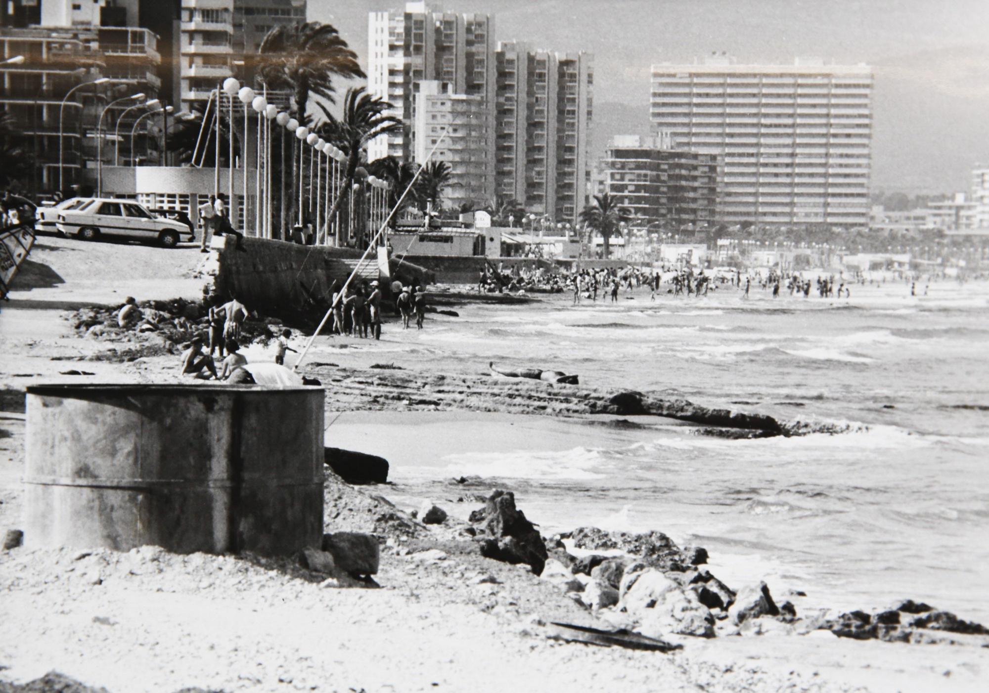 Así era la playa de San Juan antes y después de la regeneración de arena del año 1991