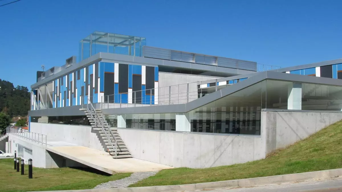 Investigan a un monitor de una piscina de Pontevedra por supuestas agresiones sexuales desde abril a varias menores