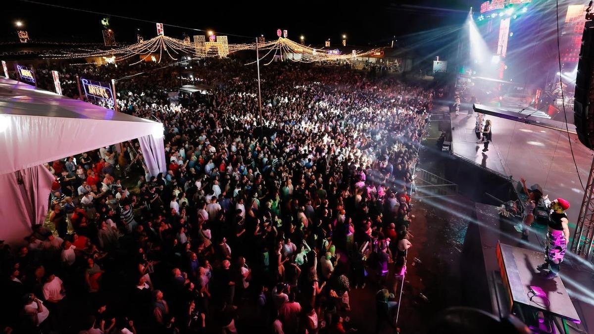Noche de récord en Llanera para ver a las orquestas de Exconxuraos