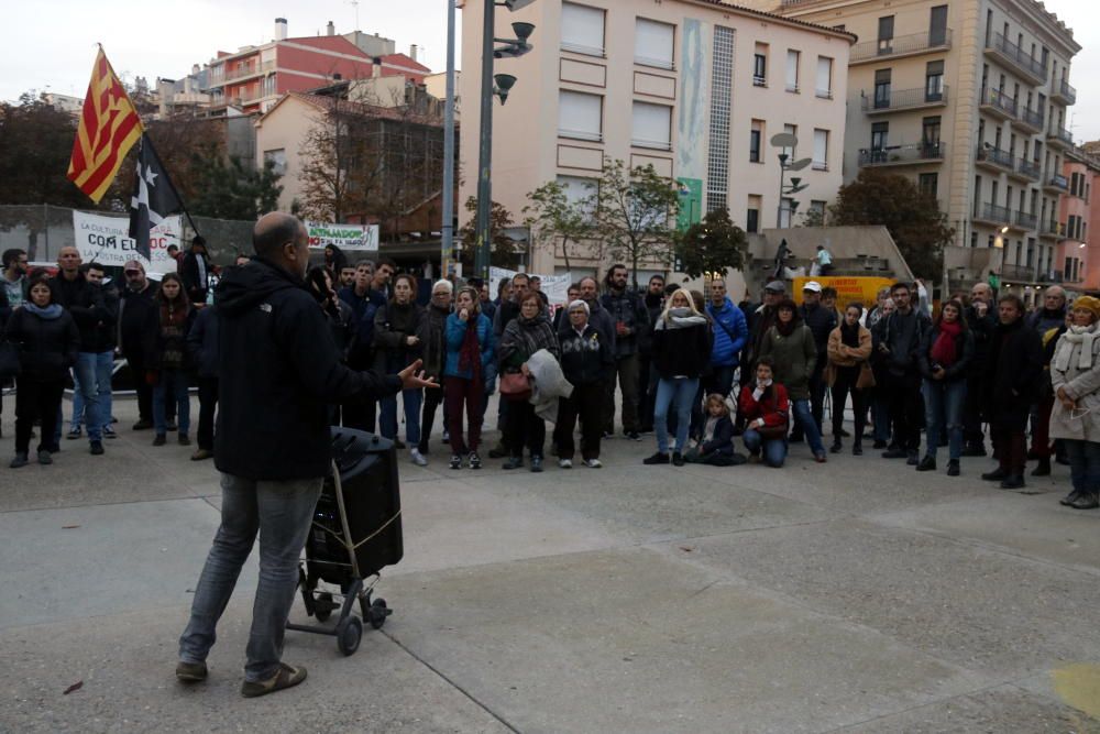 Xerrades, concerts i lectures de llibres i escrits dels presos a Girona dins els actes del Tsunami Democràtic