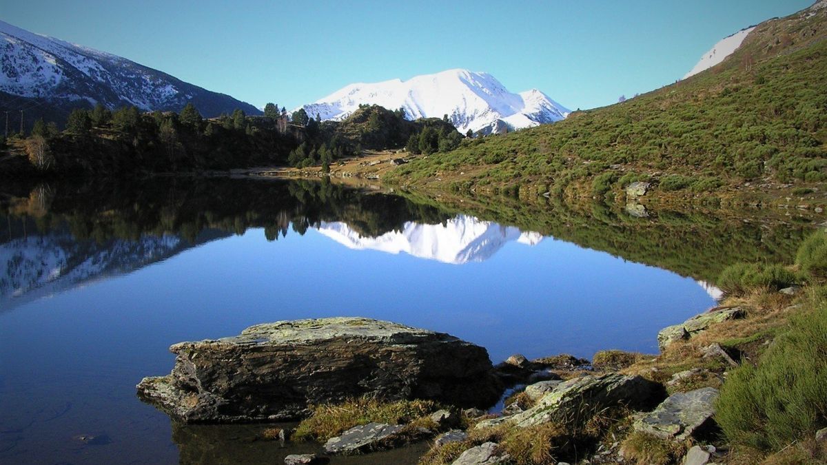 El lago de la Font Viva, en la Cerdanya