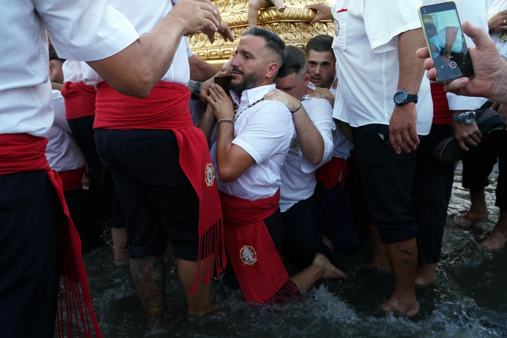 Procesión terrestre y marítima de la Virgen del Carmen de El Palo