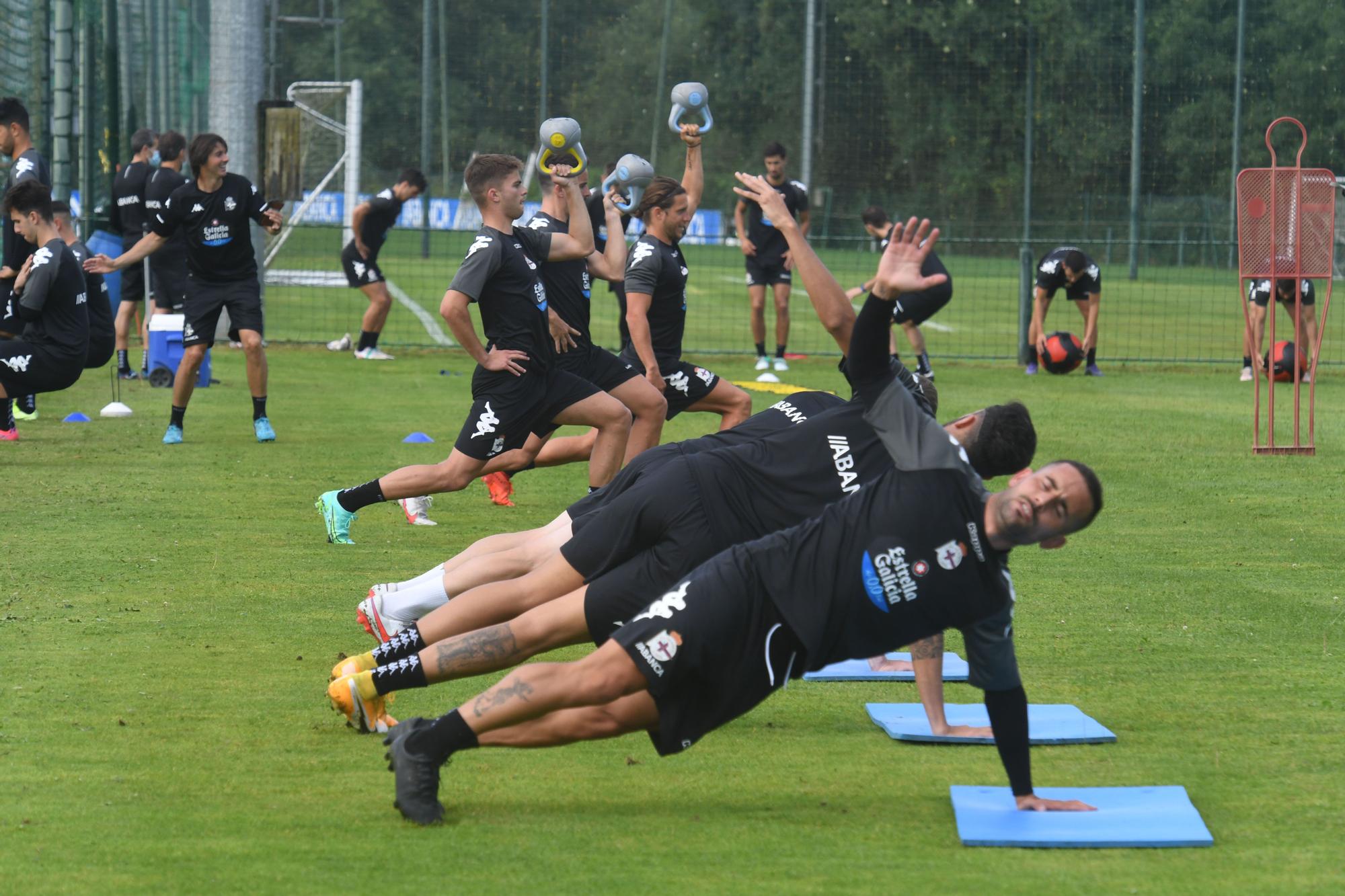 Doble turno de entrenamiento para el Deportivo