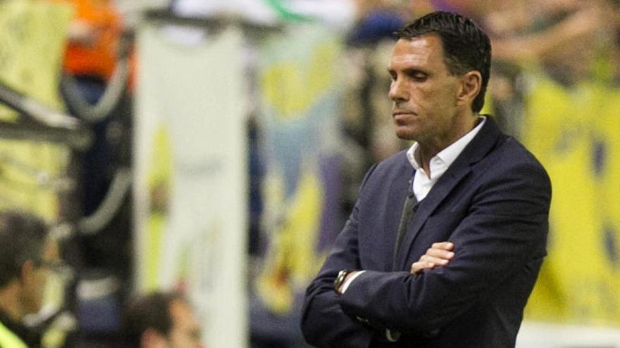 El Betis destituye a Poyet