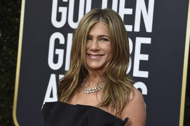 Jennifer Aniston con vestido de Dior en los Globos de Oro 2020