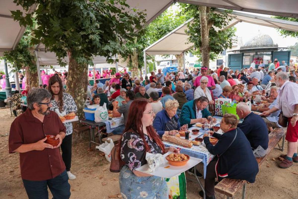 El evento fue multitudinario y agotó existencias